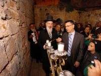 20121210-F1F22B0178431F54-0-0-9D9B729A-1B29D57665A8F80D